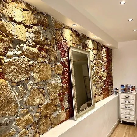 Sublime T1 Mediterraneen Centre Avec Terrasse Lägenhet