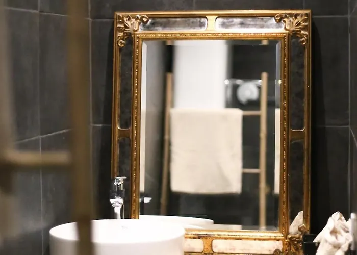 Sublime T1 Mediterraneen Centre Avec Terrasse Lägenhet